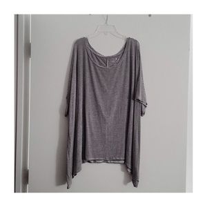 striped black+white shirt